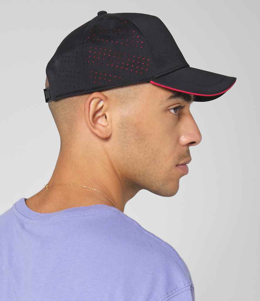 Beechfield Accelerate Cap - Black/Red