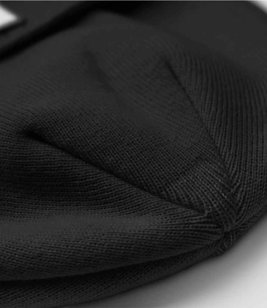 Beechfield Appliqué Patch Beanie - Black/White