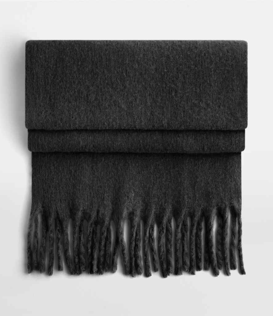 Beechfield Fluffy Scarf - Black