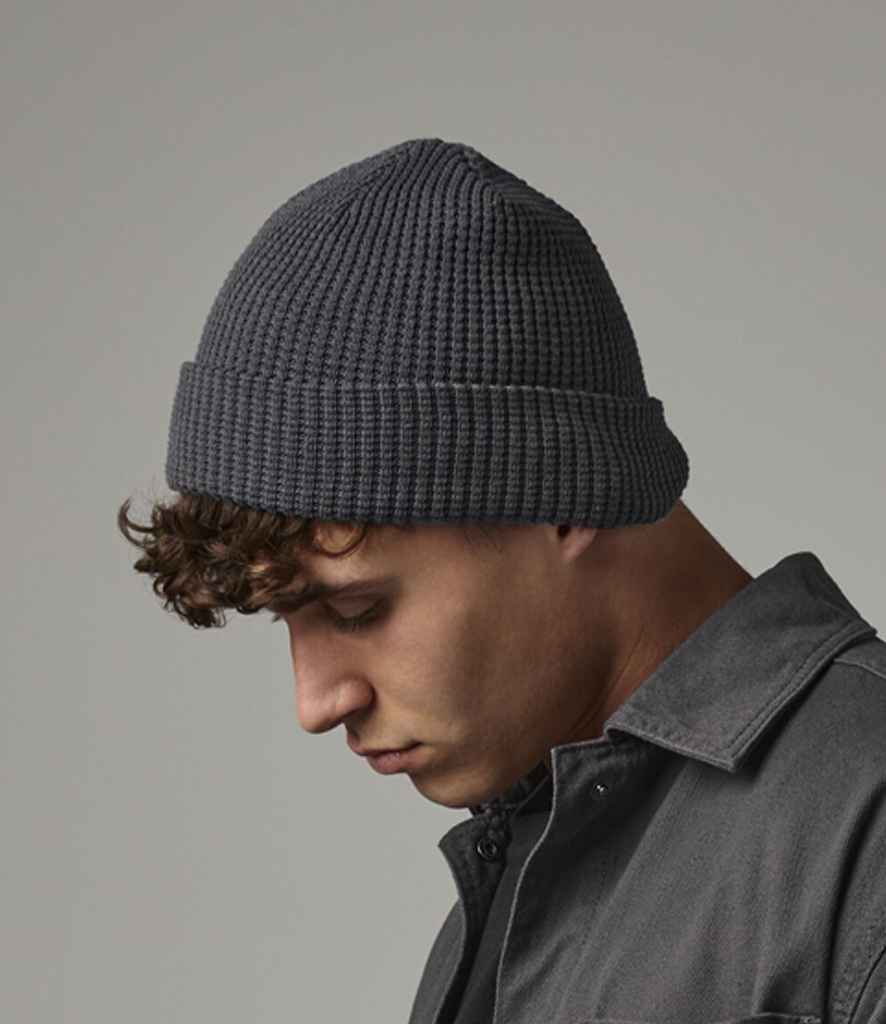 Beechfield Organic Cotton Waffle Beanie - Graphite Grey