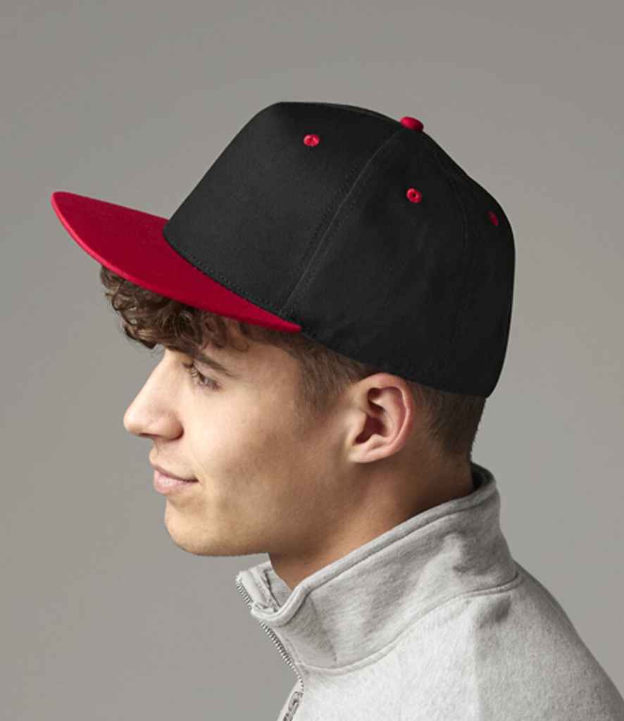 Beechfield 5 Panel Contrast Snapback - Black/Classic Red