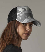 Beechfield Camo Snapback Trucker Cap - Arctic Camo
