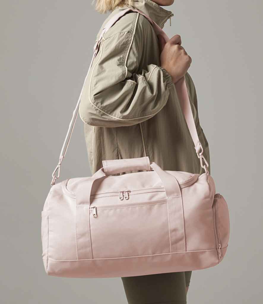 BagBase Small Training Holdall - Fresh Pink