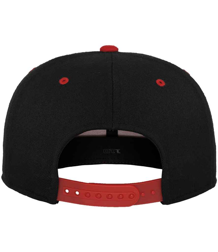 Flexfit Fitted Snapback Cap - Black/Red