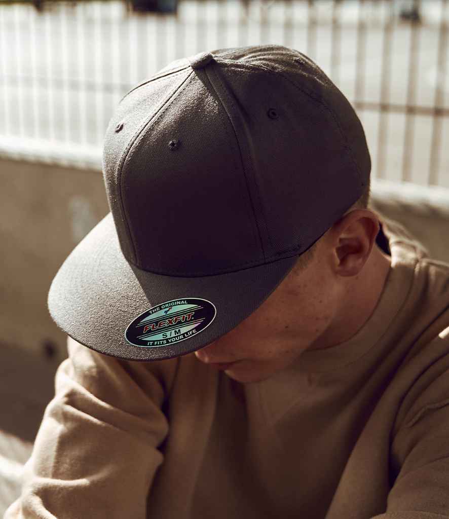 Flexfit Flat Visor Cap - Black