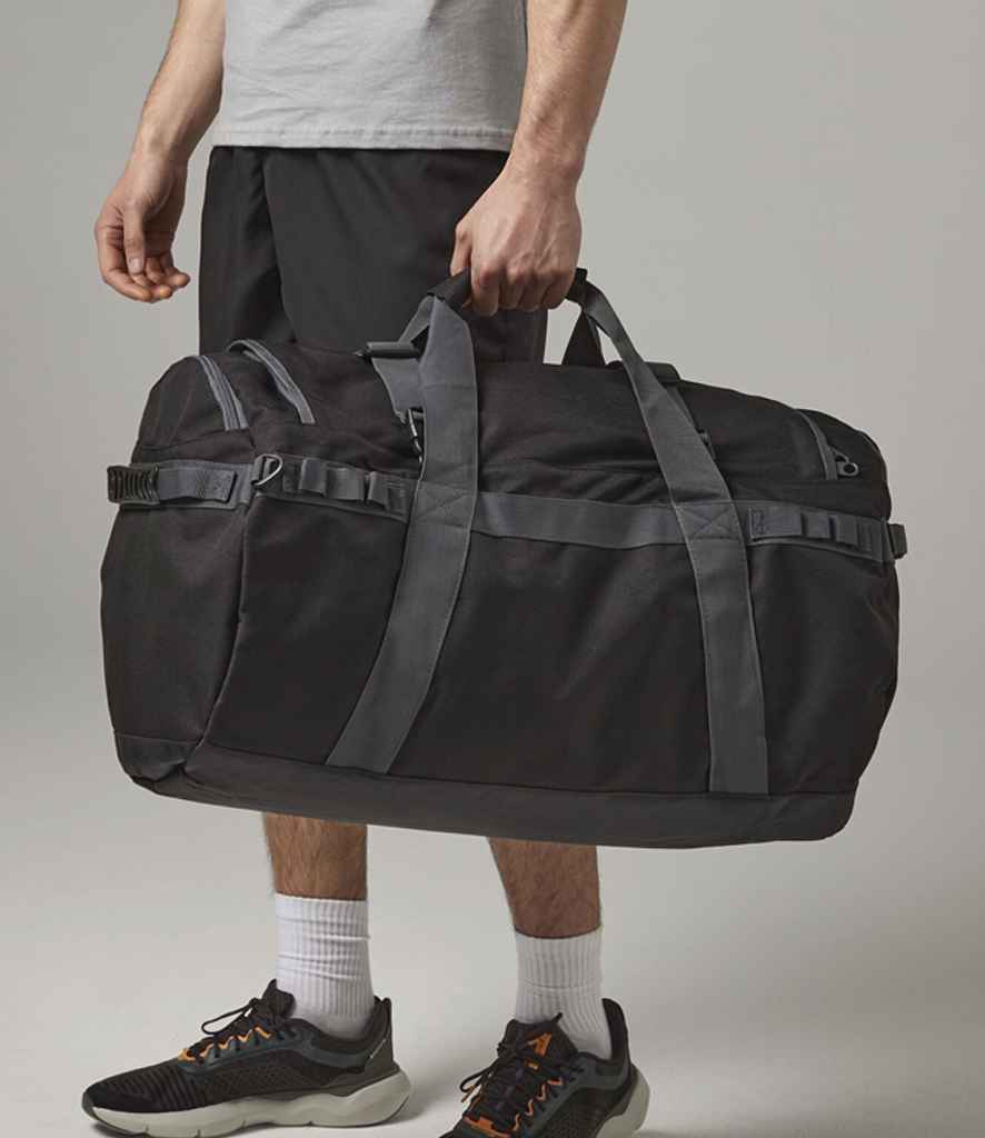 Quadra Pro Cargo Bag - Black