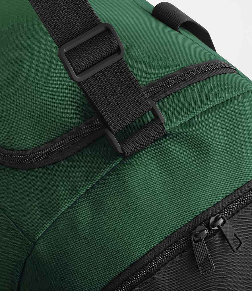 Quadra Teamwear Medium Holdall - Bottle Green/Black/White