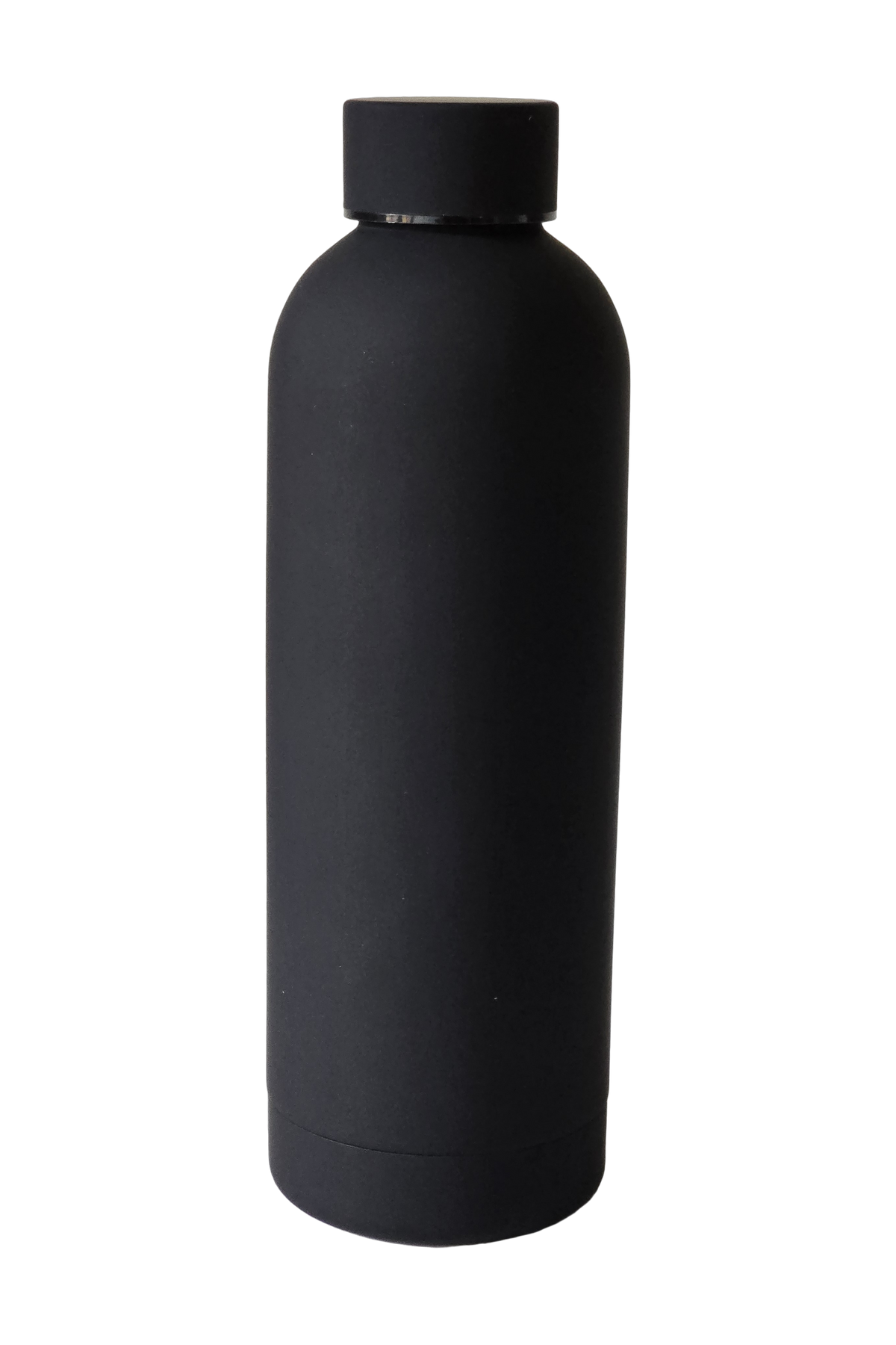 500ml matte insulated water bottle in matte black, standing, cap on