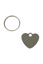 Stainless steel keyring, heart, from another angle